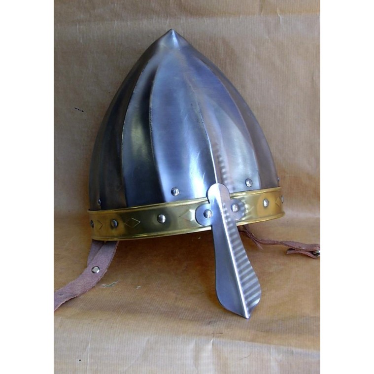 Konischen Norman Helm