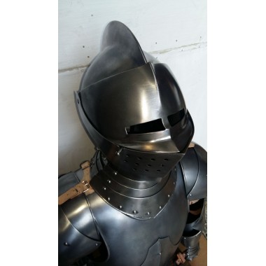 Mittelalterlicher Ritterhelm - Armet - Mittelalterlicher Helm