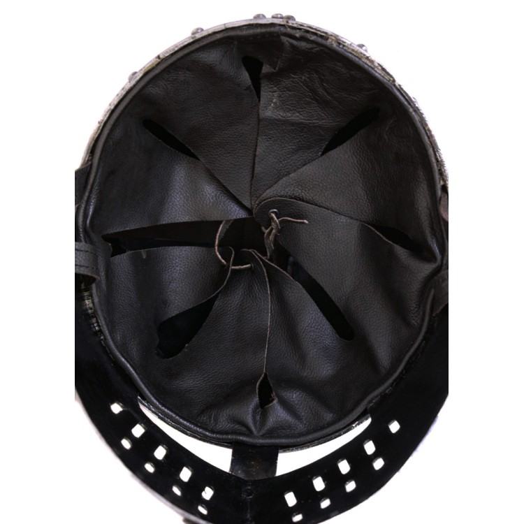 Normannischer Spangenhelm mit Gesichtsplatte