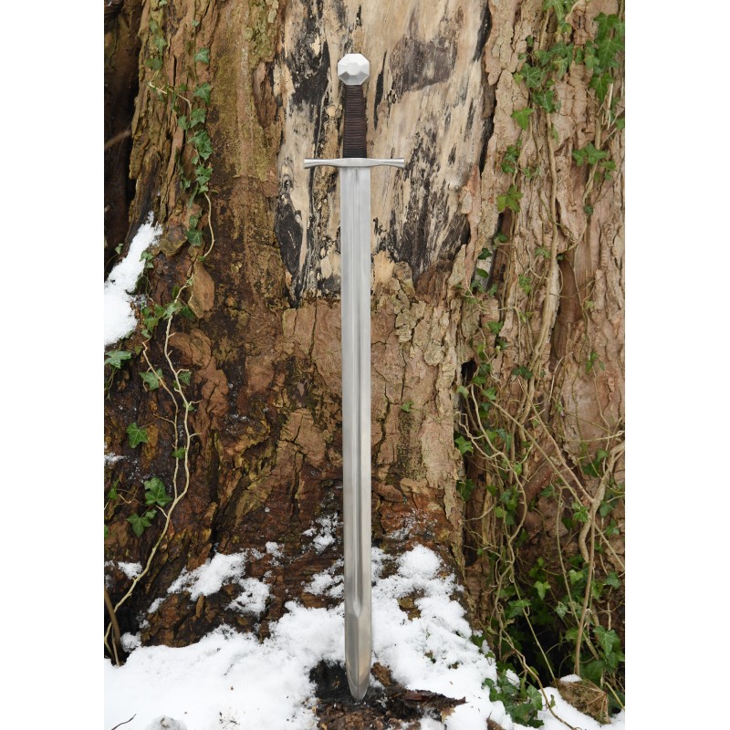 Kreuzritterschwert mit Scheide