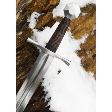 Kreuzritterschwert mit Scheide