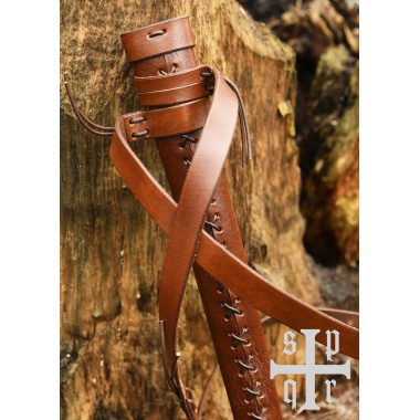 Mittelalterliche Schwertscheide aus Leder mit Gürtel