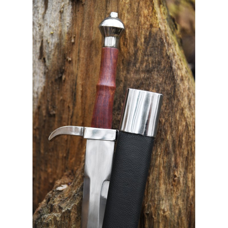 Mittelalterlicher Dolch