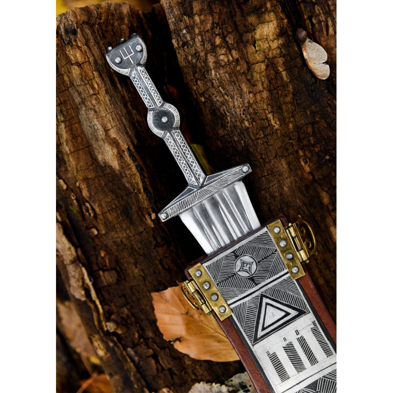 Pugio aus Vindonissa mit Silbertauschierung