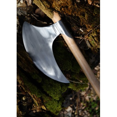 Bartaxt mit Holzschaft