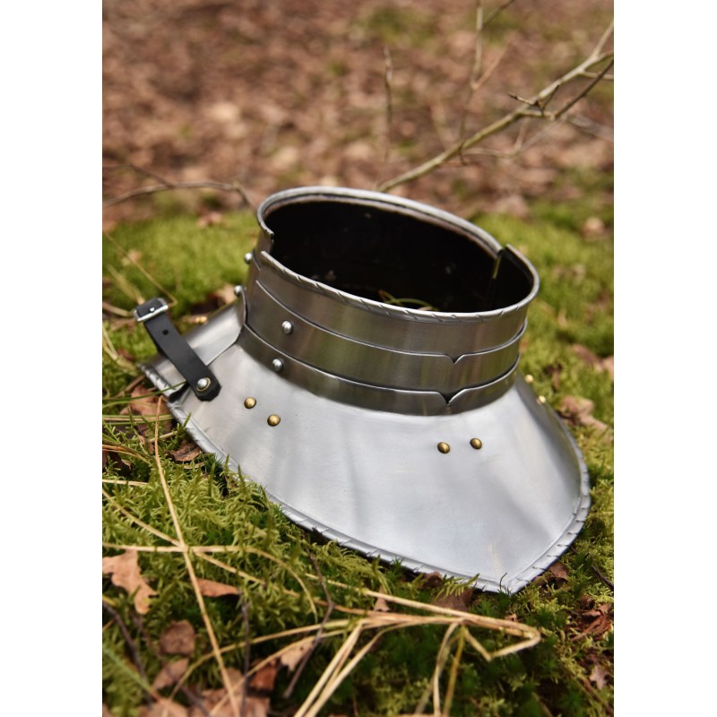 Französischer Halsberge