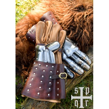 Mittelalterliche Panzerhandschuhe - Schlacht von Visby