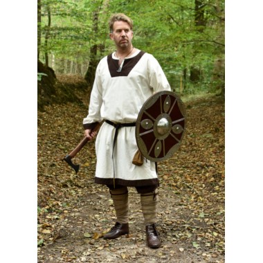 Rundschild mit Stahlbeschlägen