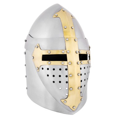 Topfhelm mit Messingkreuz