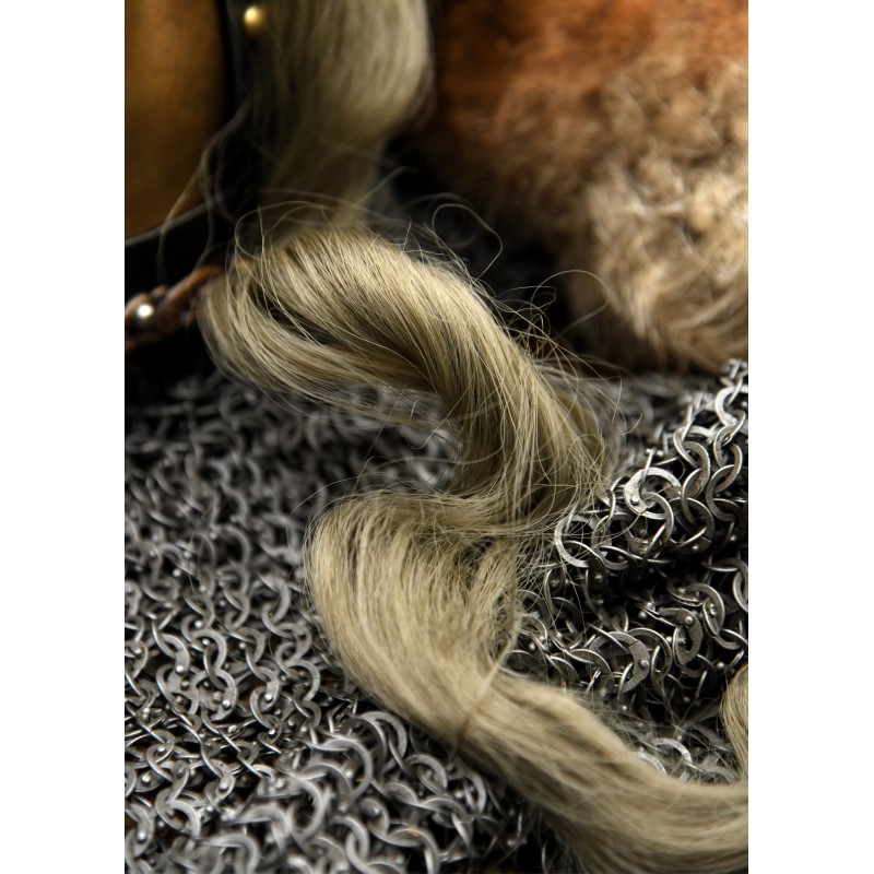 Rus-Helm mit Pferdehaarbusch