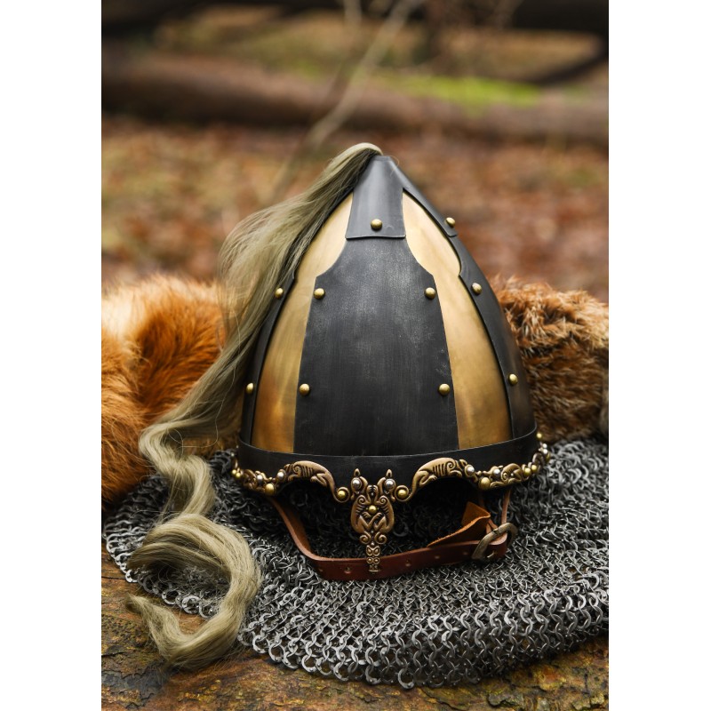 Rus-Helm mit Pferdehaarbusch