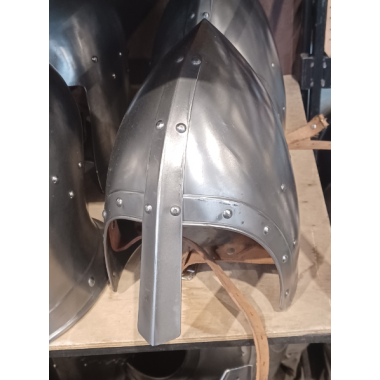 Beckenhaube Helm mit Nasal