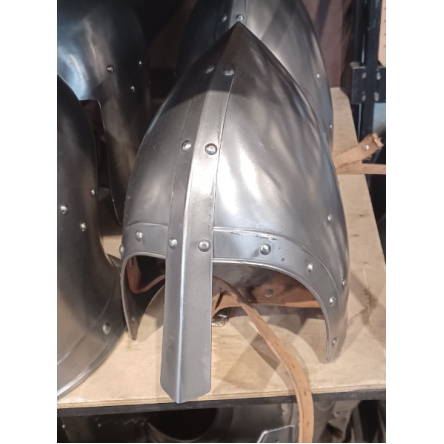Beckenhaube Helm mit Nasal