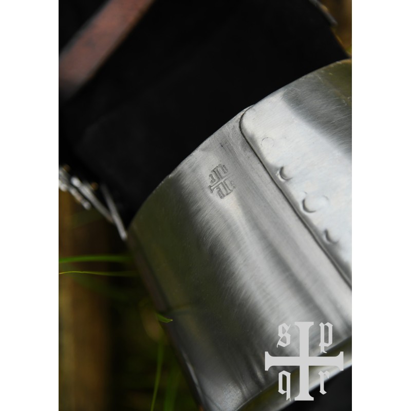 Mittelalterliche Plattenhandschuhe