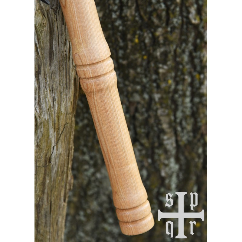 Mittelalterlicher Flegel mit drei Sternen