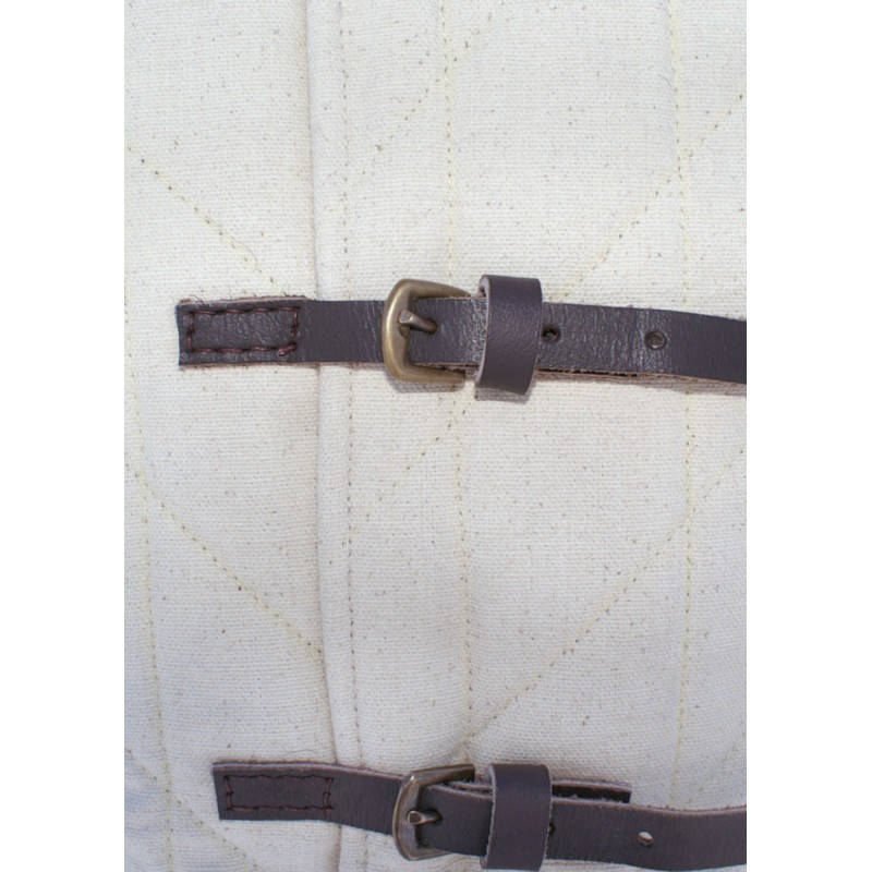 Gambeson mit Schnallen