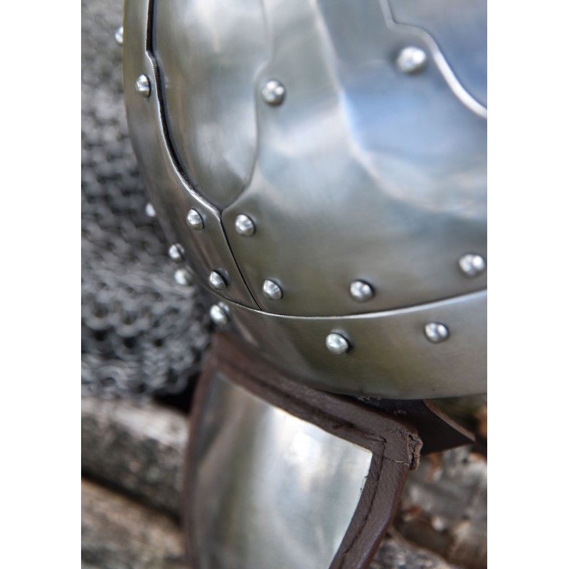 Spangenhelm mit Wangenklappen und Brünne, 2 mm Stahl