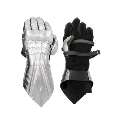 Mittelalterliche Panzerhandschuhe, blank und vernietet