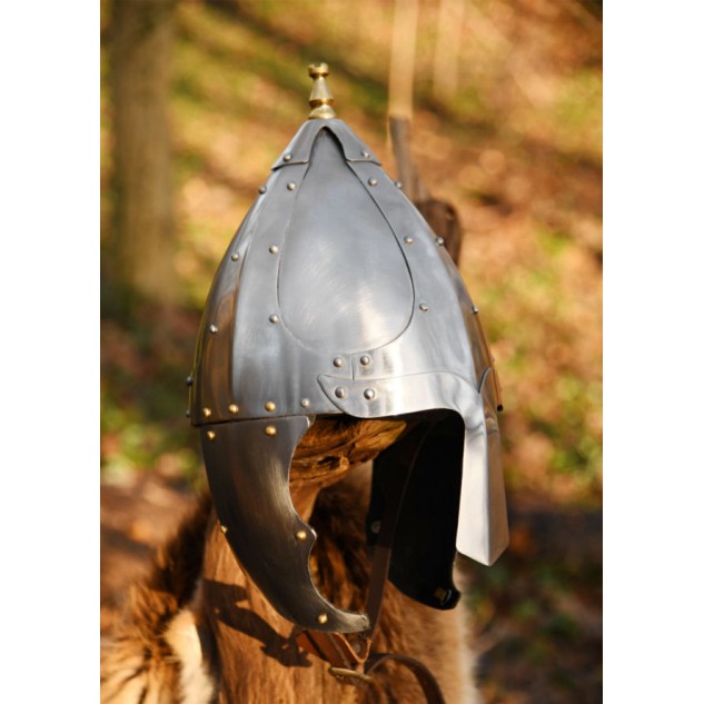 Germanischer Spangenhelm
