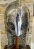 Wikingerhelm mit vernieteter Kettenbrünne