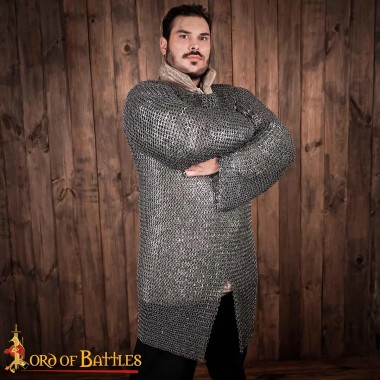 Hauberk-Kettenhemd – 9 mm Flachringe vernietete