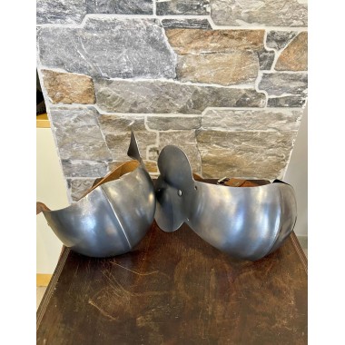 Mittelalterliche Ellbogenschützer