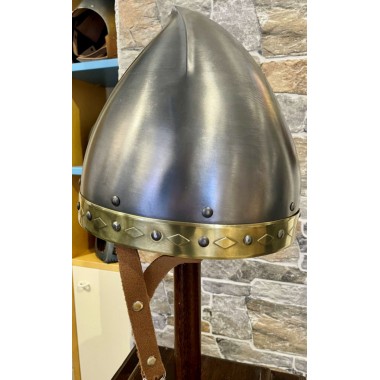 Norman konische Helme - 