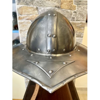 Mittelalterlicher Eisenhut (Kettle Hat)