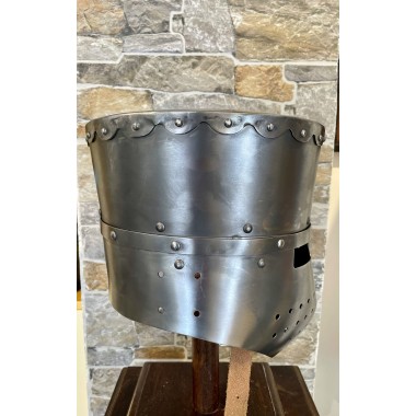 Kreuzfahrer Topfhelm - Schaukampfhelme