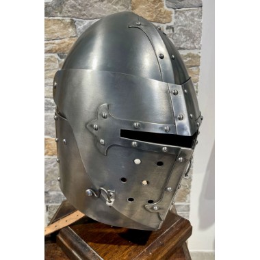 Topfhelm - Templer Kampfhelm