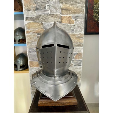 Französischer Armethelm, Helm des 16. Jahrhunderts