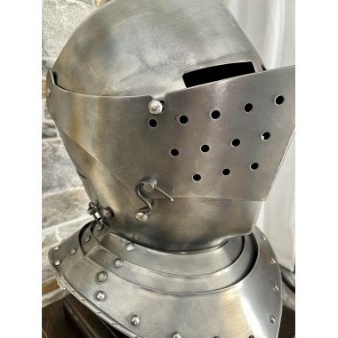 Französischer Armethelm, Helm des 16. Jahrhunderts