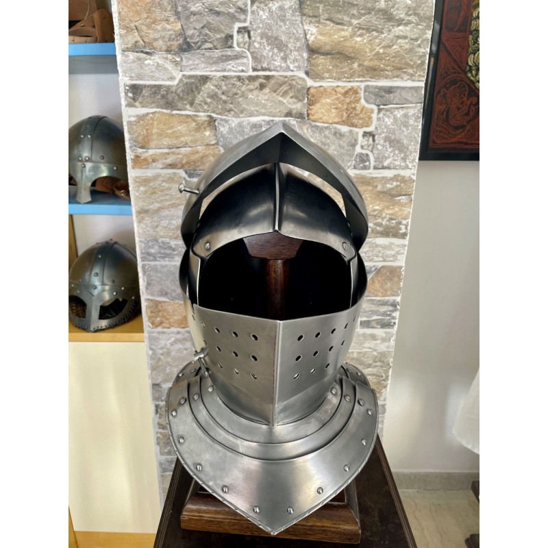 Französischer Armethelm, Helm des 16. Jahrhunderts