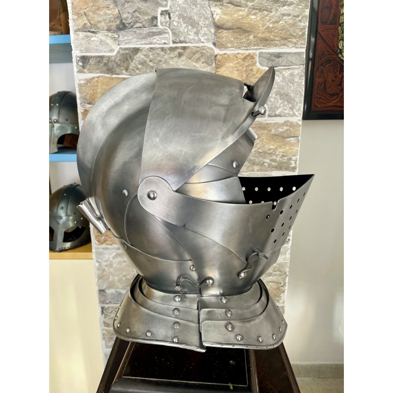 Französischer Armethelm, Helm des 16. Jahrhunderts