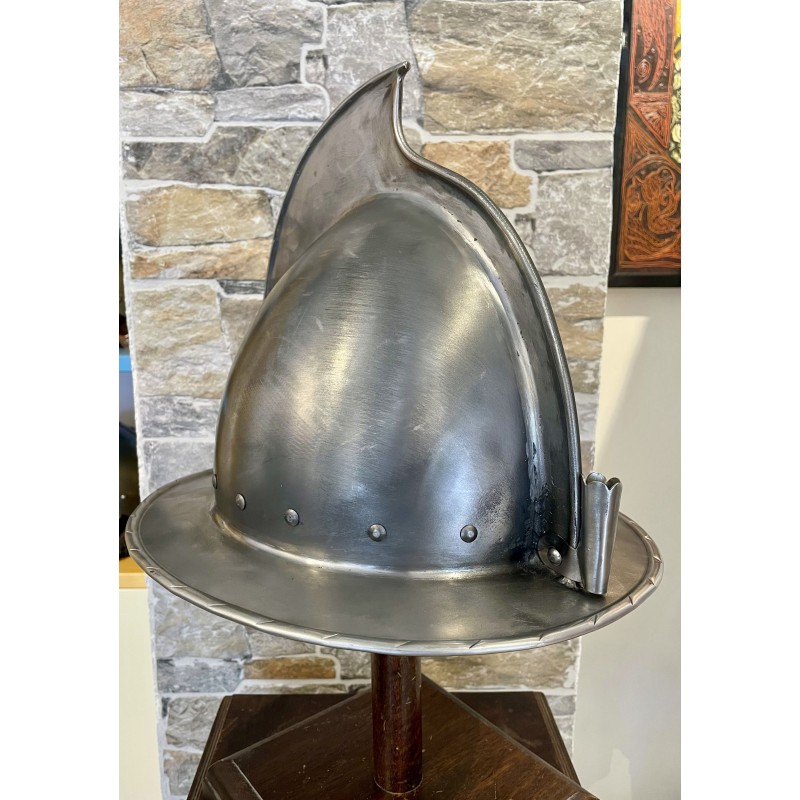 Morionhelm mit Helmbusch