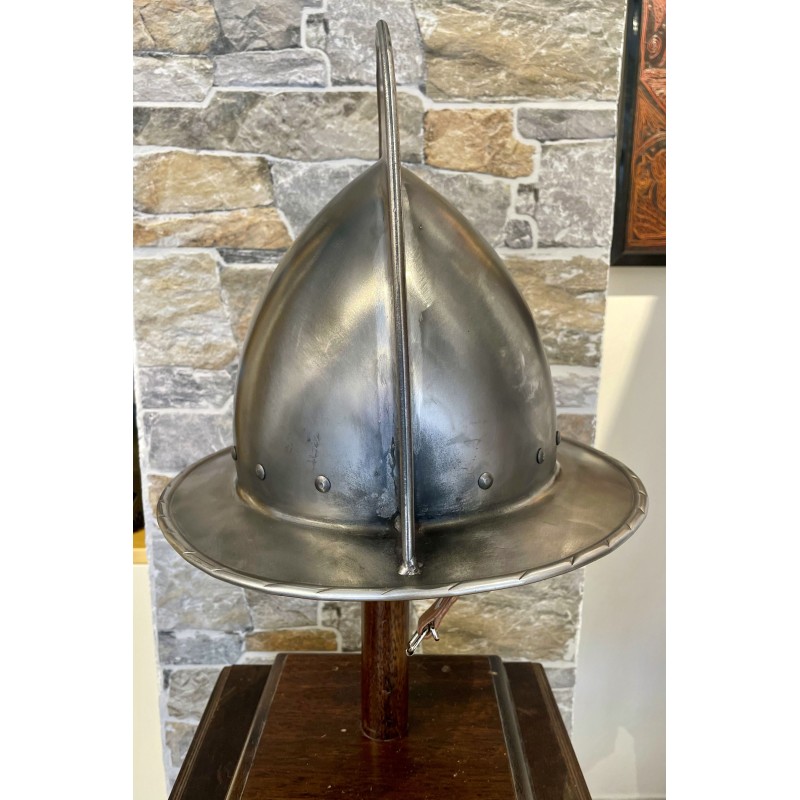 Morionhelm mit Helmbusch