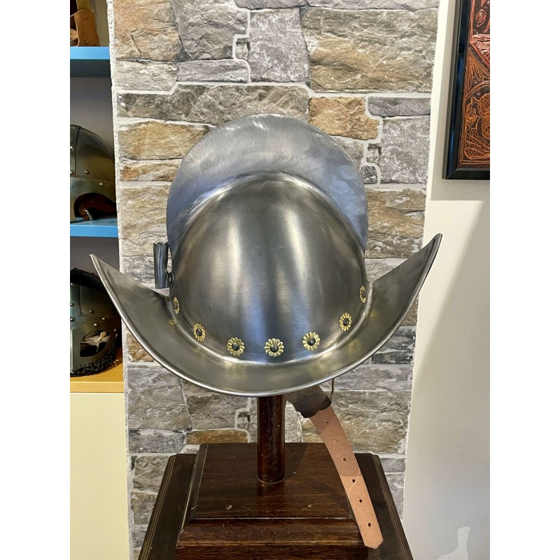Morionhelm mit Rosetten