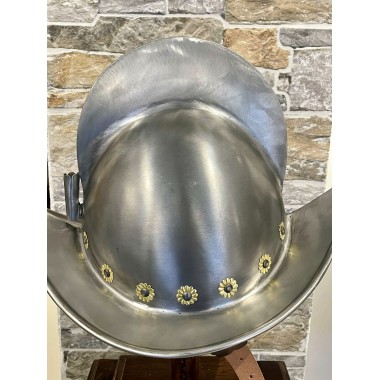 Morionhelm mit Rosetten