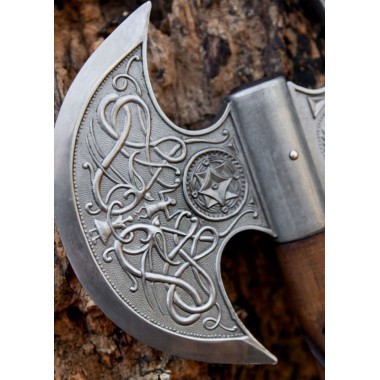 Mittelalterliche Doppelaxt