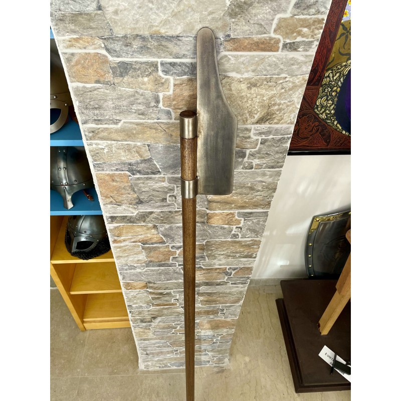 Bardische (Bardiche) im mittelalterlichen Stil