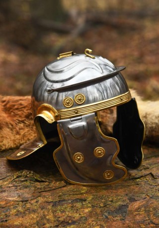 Römische Helme