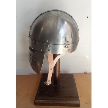 Normannischer Wikinger Spangenhelmen