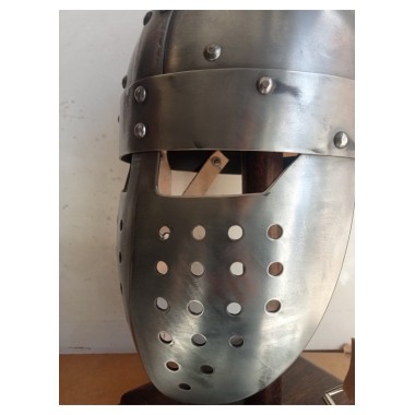 Normannischer Wikinger Spangenhelmen