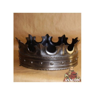 Mittelalterliche Krone aus Stahl