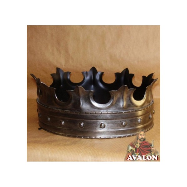 Mittelalterliche Krone aus Stahl