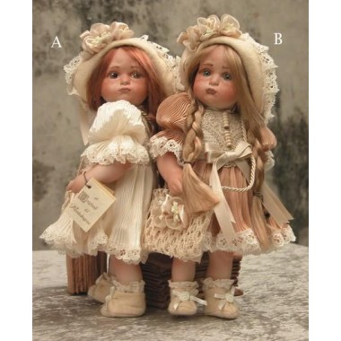 Porzellanpuppen Clelia, Maße 26 cm.