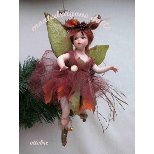 Elfe Fee Monats, Porzellanpuppe