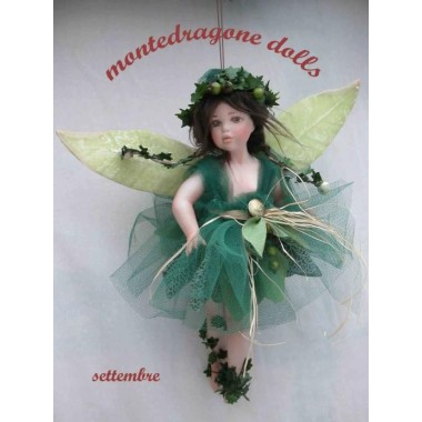 Elfe Fee Monats, Porzellanpuppe