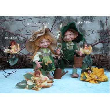 Gnom Porzellanpuppe, Maße 28 cm