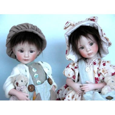 Porzellanpuppen Kinder im Frühling